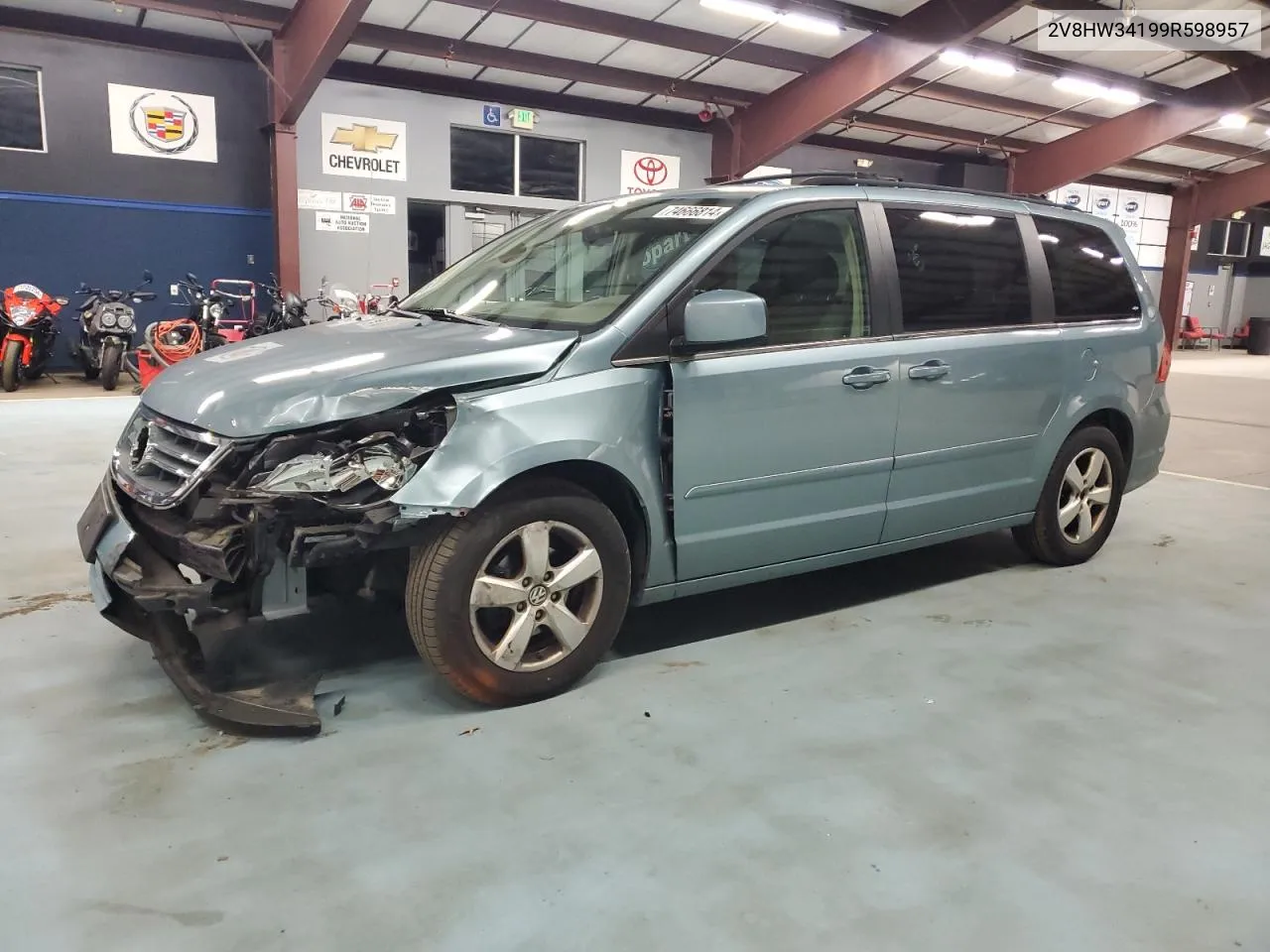 2009 Volkswagen Routan Se VIN: 2V8HW34199R598957 Lot: 74666814