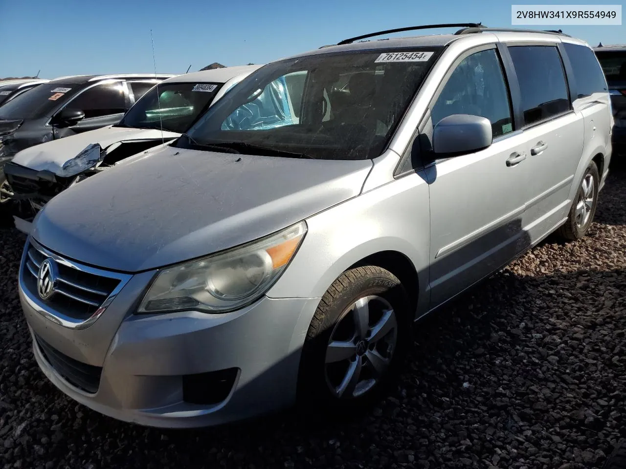 2V8HW341X9R554949 2009 Volkswagen Routan Se