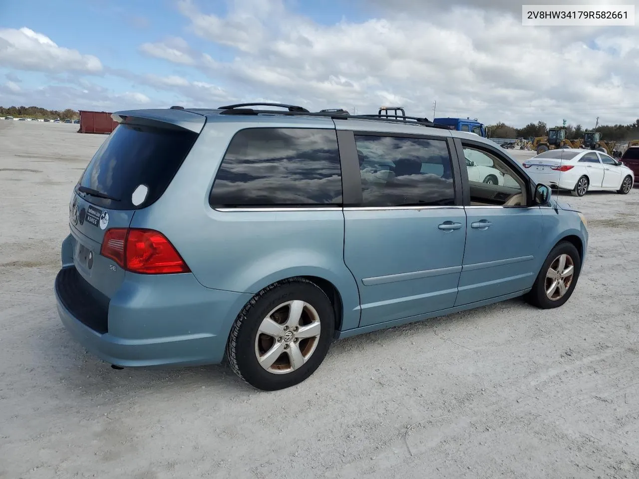 2009 Volkswagen Routan Se VIN: 2V8HW34179R582661 Lot: 76976364