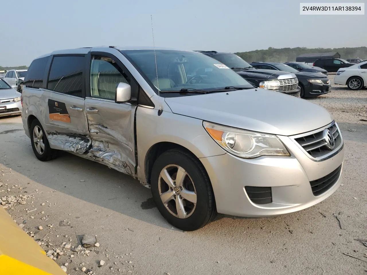 2010 Volkswagen Routan Se VIN: 2V4RW3D11AR138394 Lot: 64404604