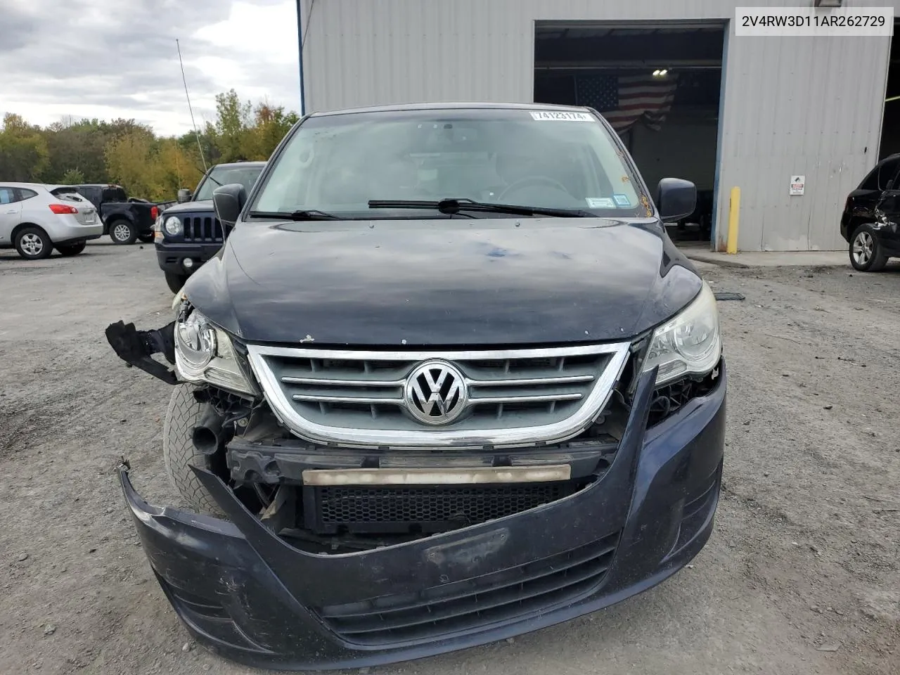 2010 Volkswagen Routan Se VIN: 2V4RW3D11AR262729 Lot: 74123174