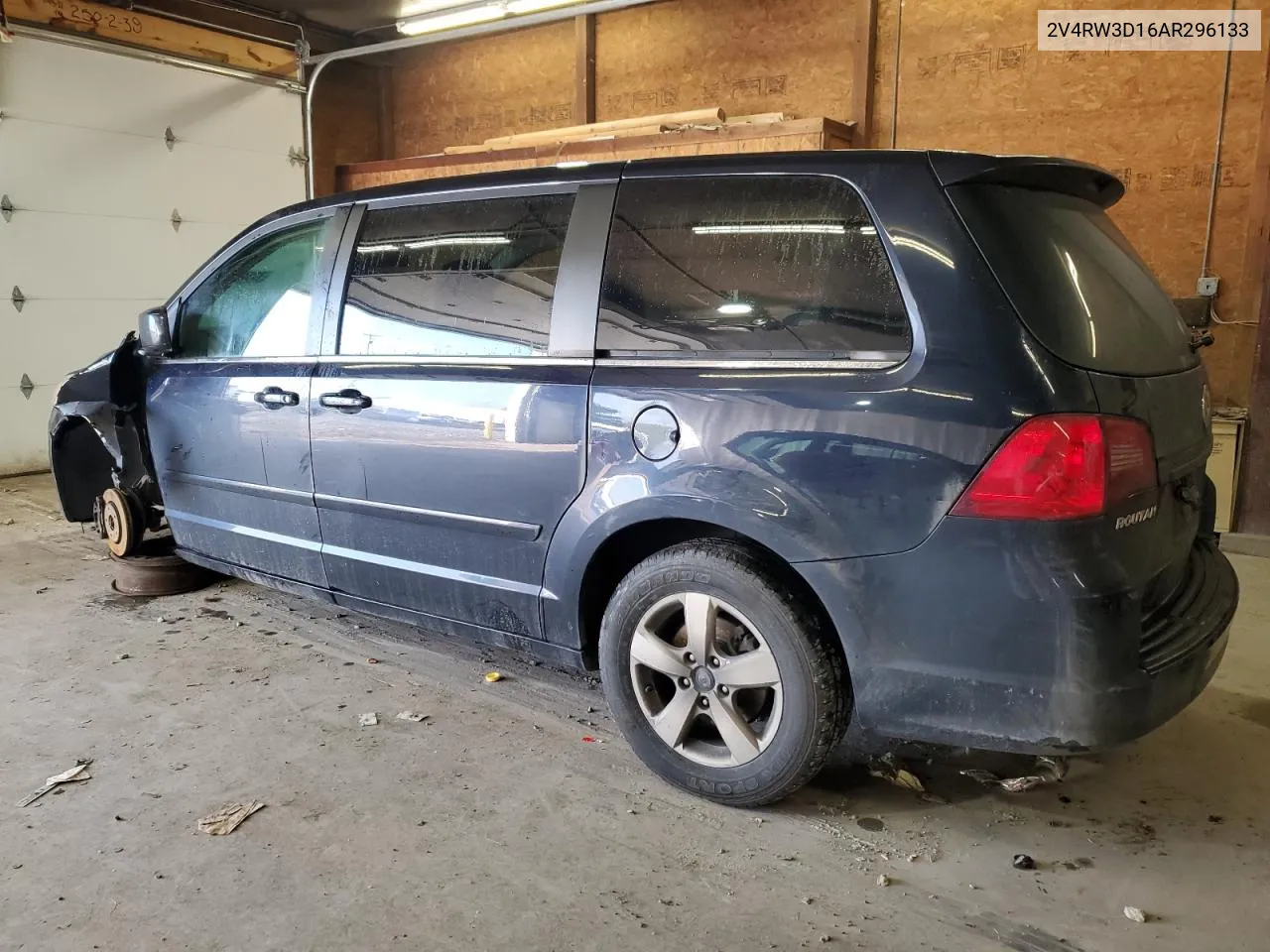 2V4RW3D16AR296133 2010 Volkswagen Routan Se