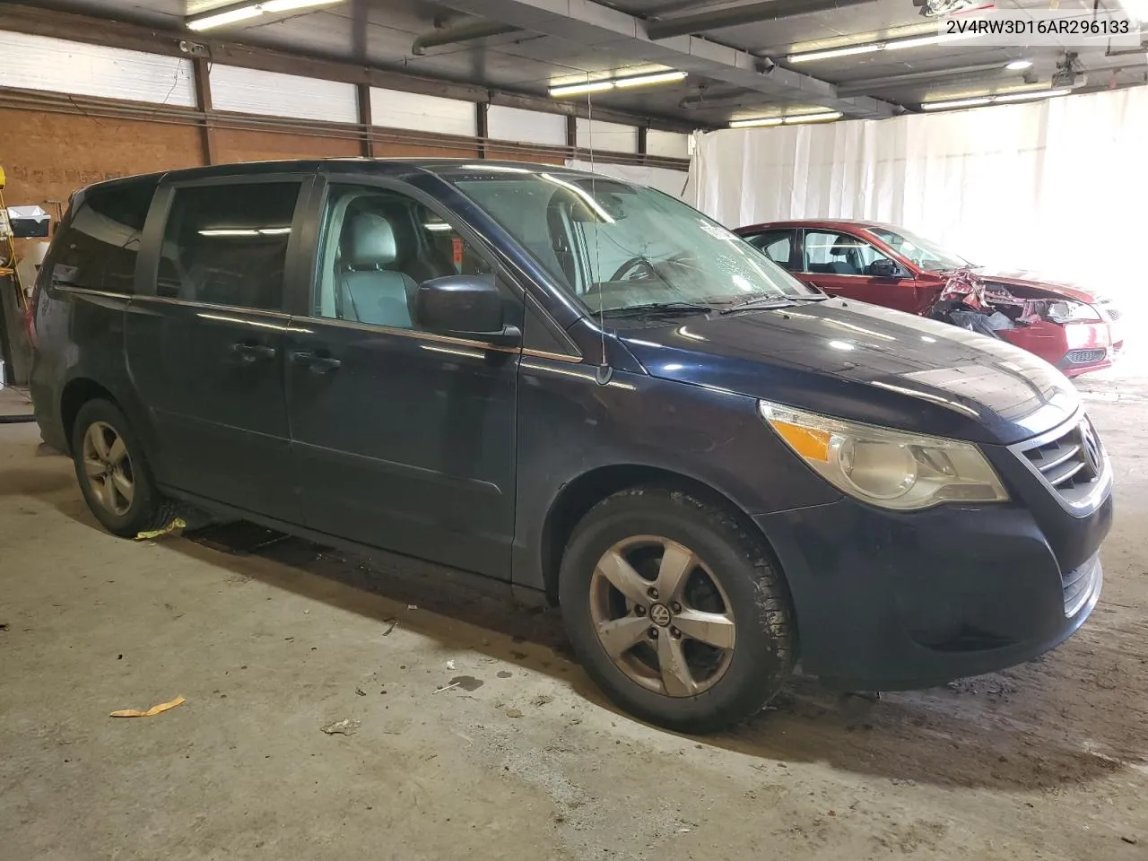 2V4RW3D16AR296133 2010 Volkswagen Routan Se