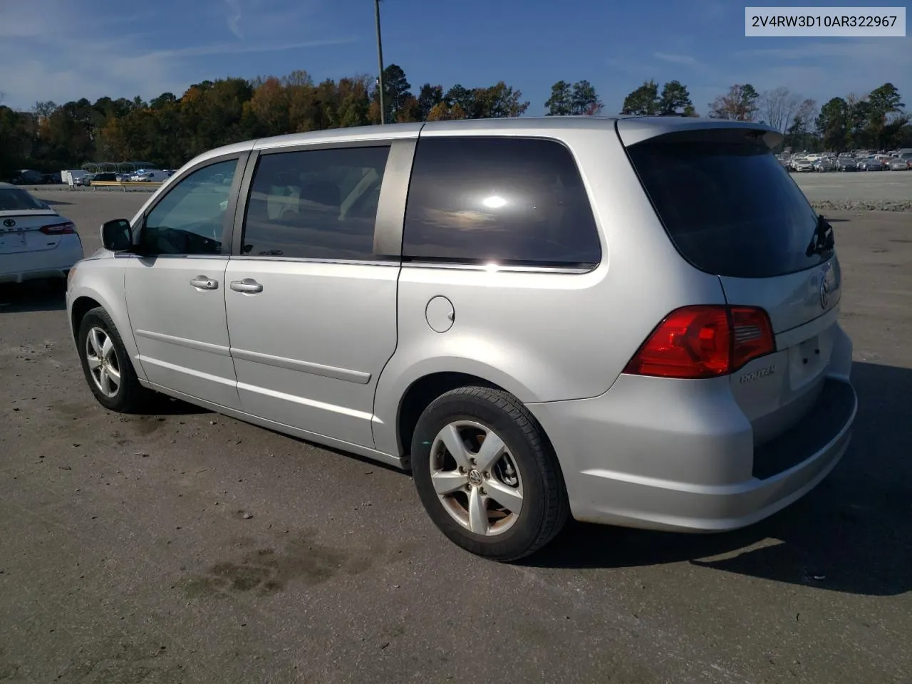 2010 Volkswagen Routan Se VIN: 2V4RW3D10AR322967 Lot: 79438404