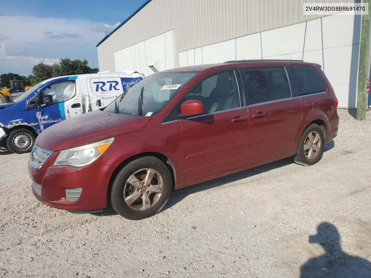 2V4RW3DG8BR691470 2011 Volkswagen Routan Se