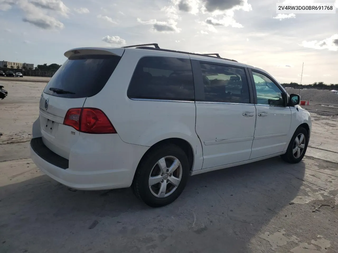 2011 Volkswagen Routan Se VIN: 2V4RW3DG0BR691768 Lot: 75745714