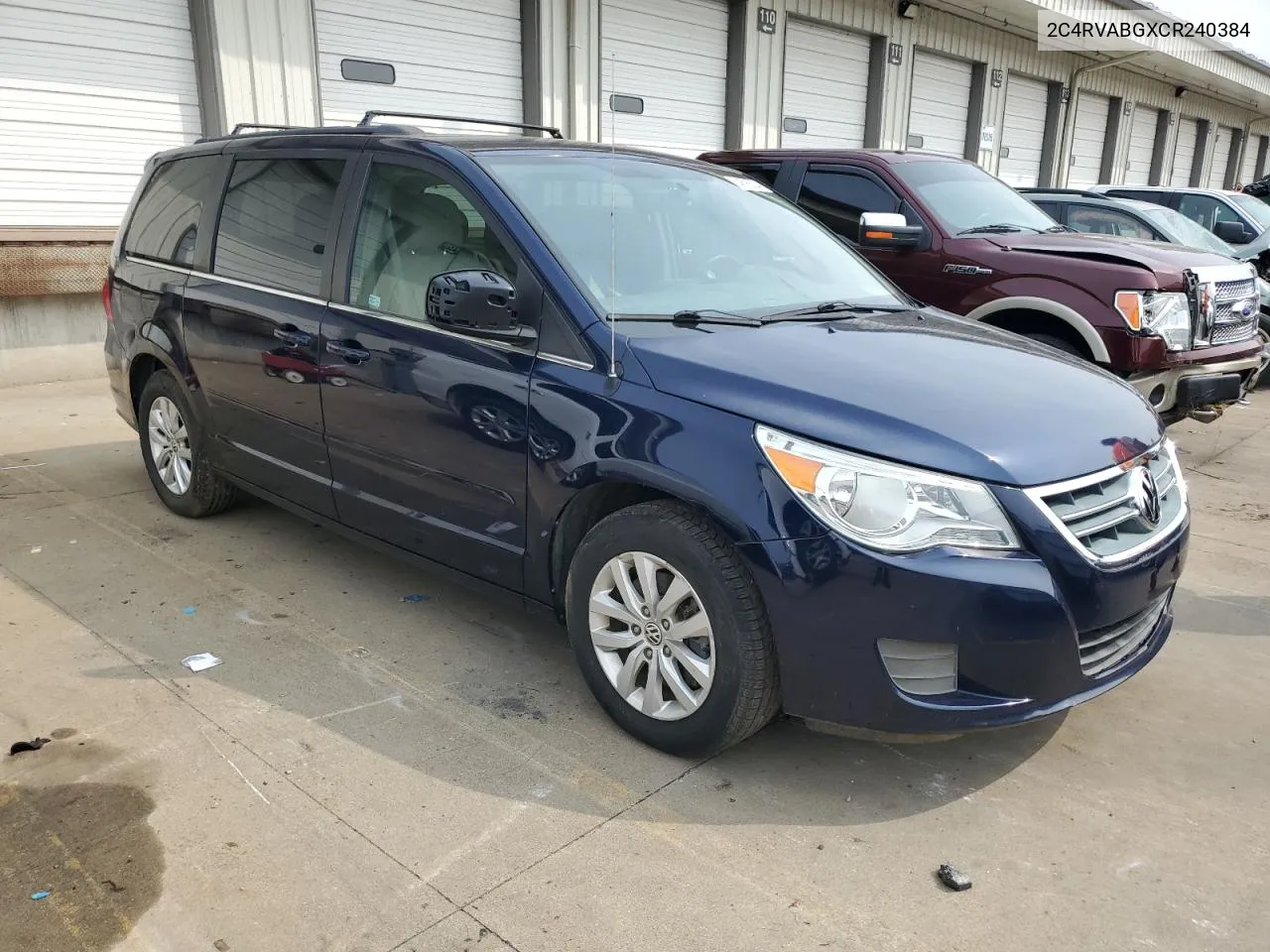 2C4RVABGXCR240384 2012 Volkswagen Routan Se