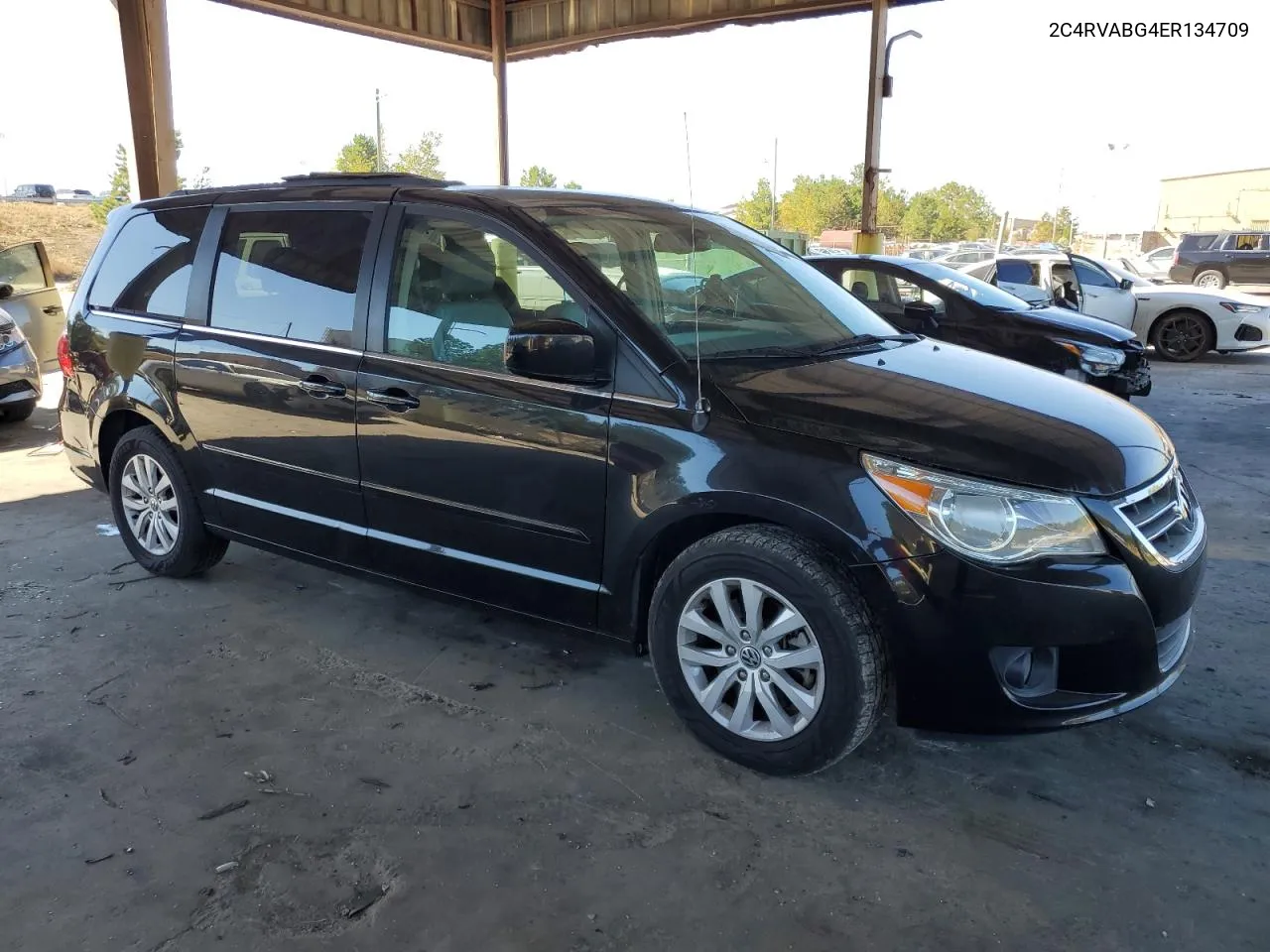 2014 Volkswagen Routan Se VIN: 2C4RVABG4ER134709 Lot: 76879134