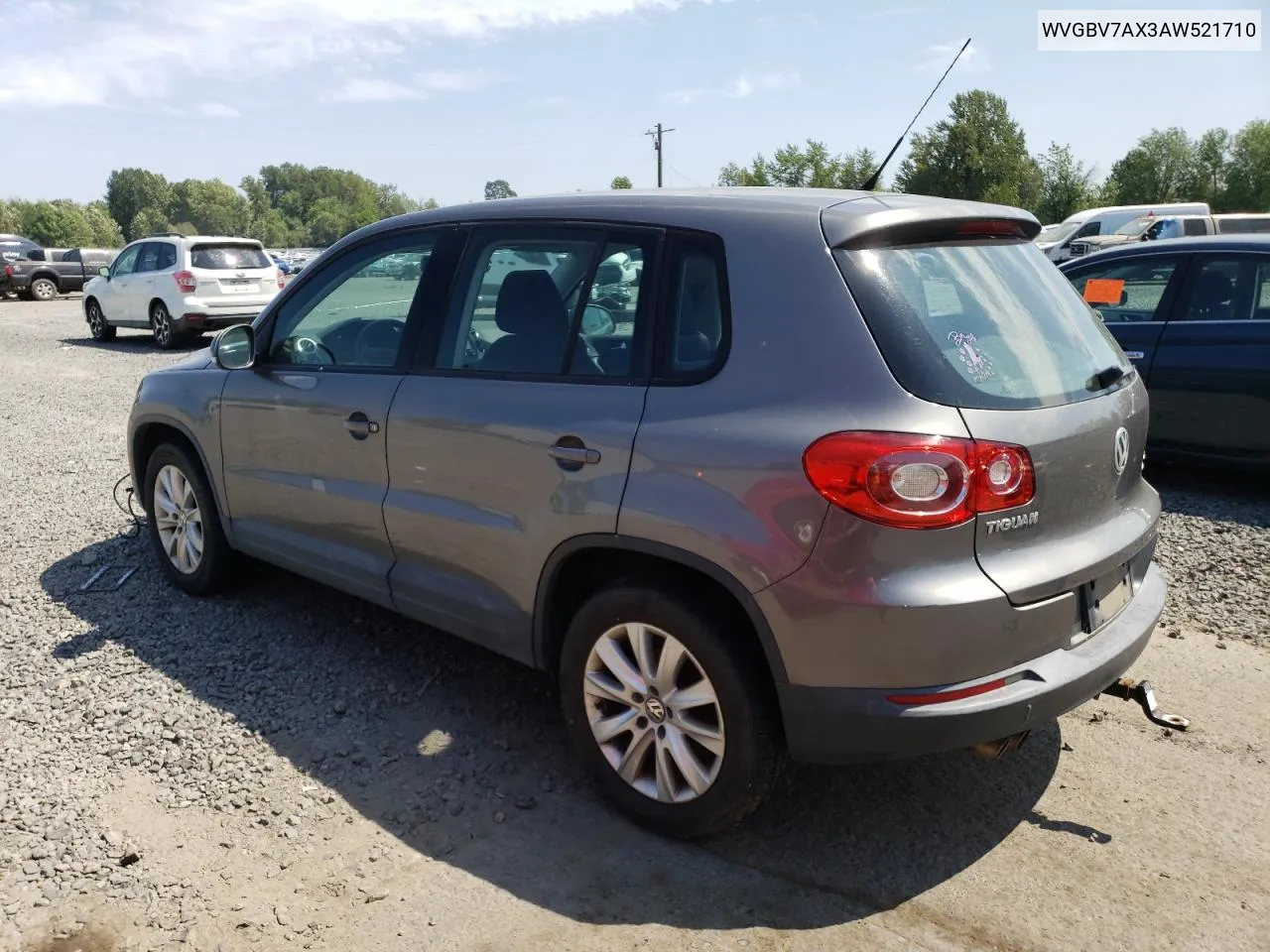 WVGBV7AX3AW521710 2010 Volkswagen Tiguan Se