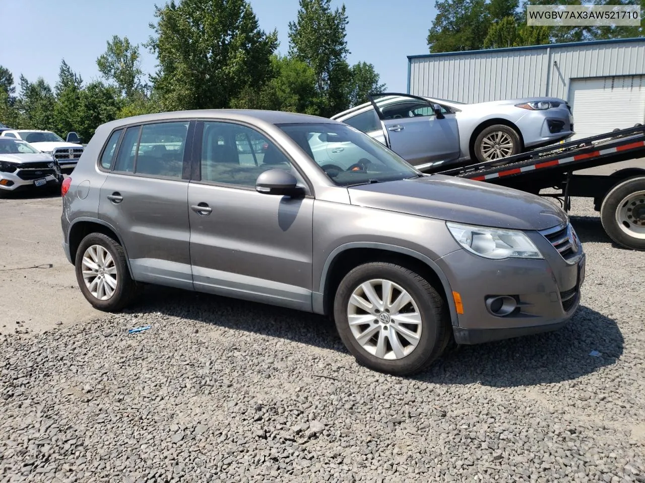 WVGBV7AX3AW521710 2010 Volkswagen Tiguan Se