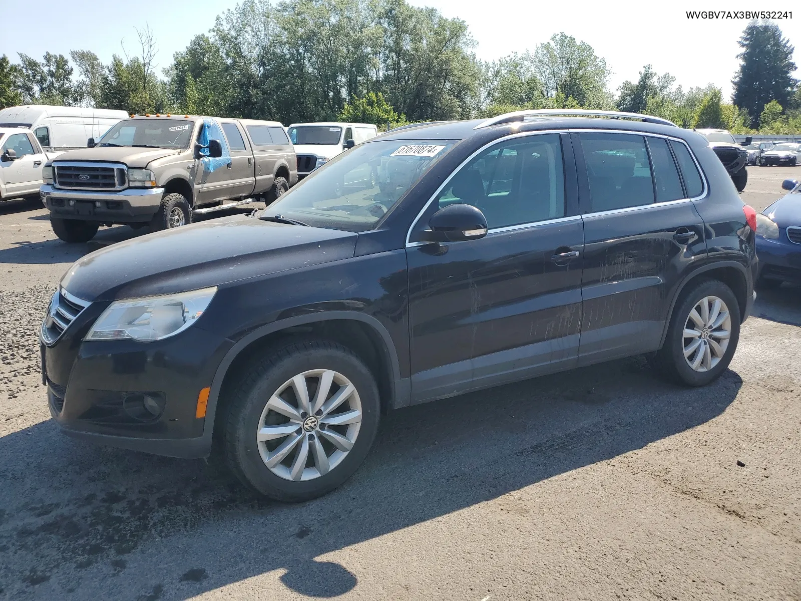 2011 Volkswagen Tiguan S VIN: WVGBV7AX3BW532241 Lot: 61670874