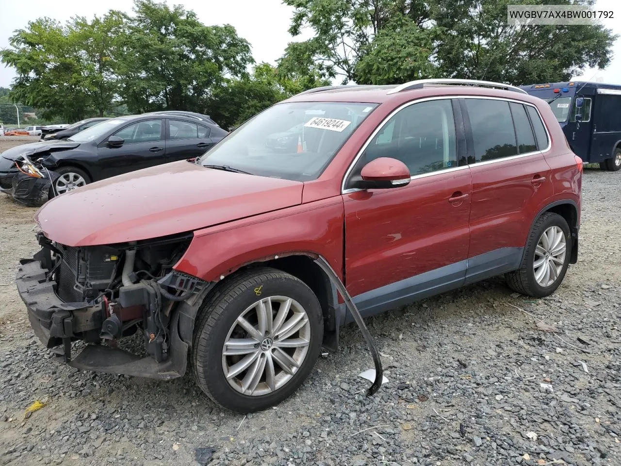 2011 Volkswagen Tiguan S VIN: WVGBV7AX4BW001792 Lot: 64619244