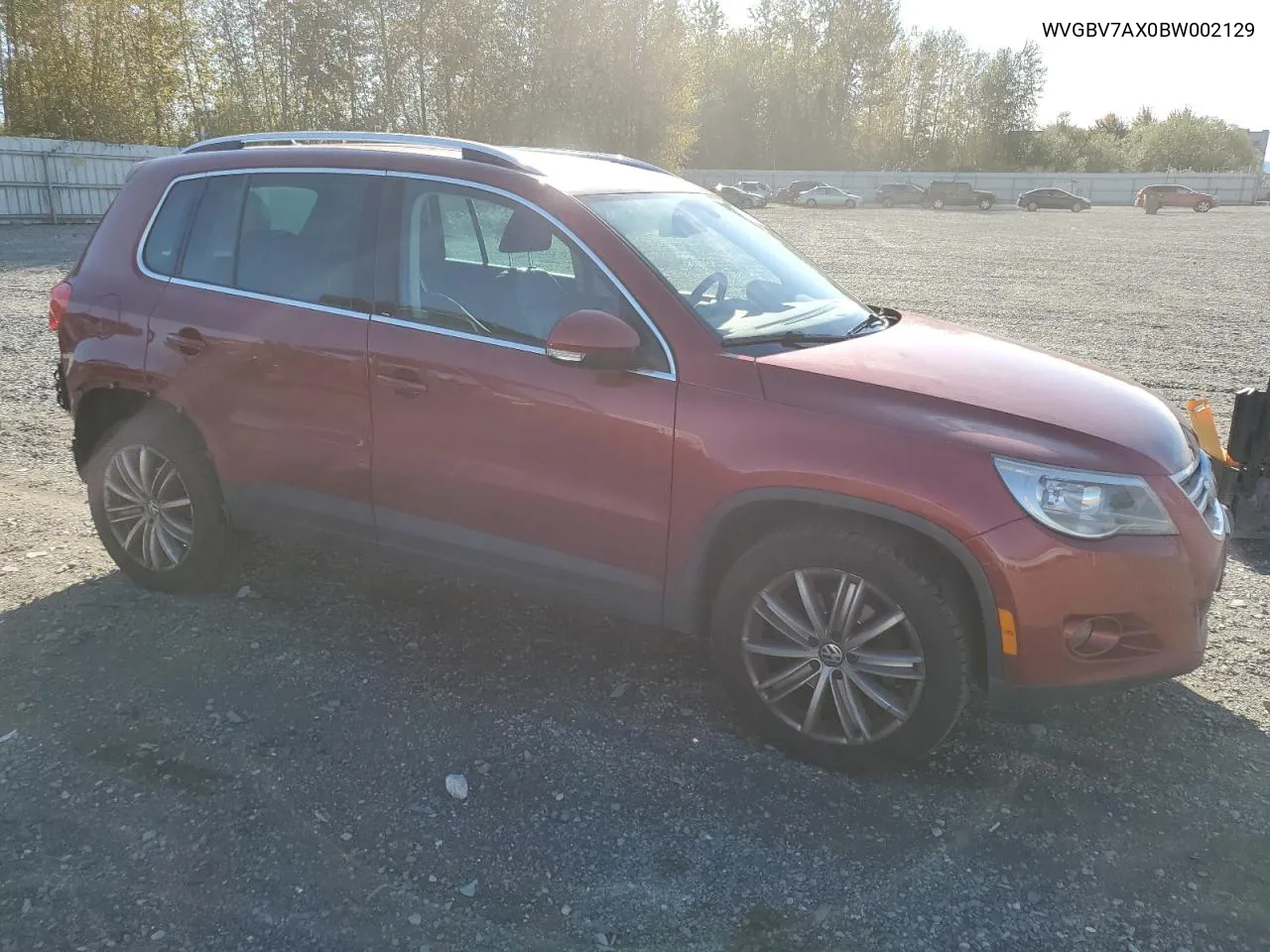 2011 Volkswagen Tiguan S VIN: WVGBV7AX0BW002129 Lot: 71814944