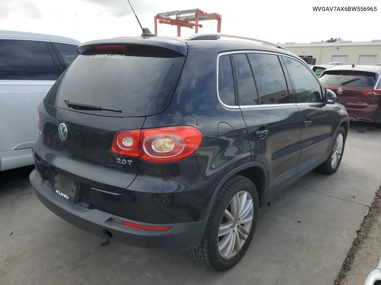 2011 Volkswagen Tiguan S VIN: WVGAV7AX6BW556965 Lot: 73747774