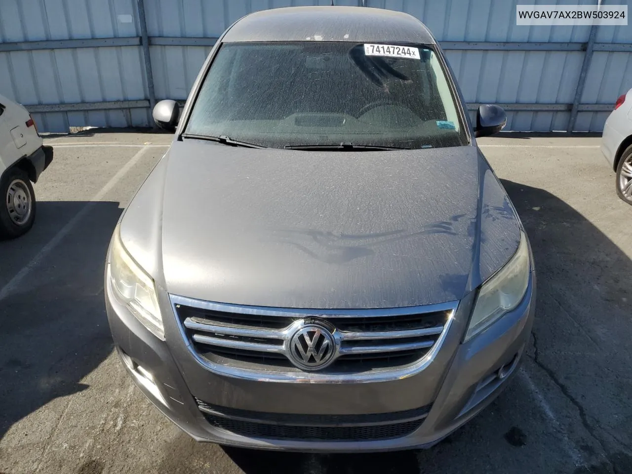 2011 Volkswagen Tiguan S VIN: WVGAV7AX2BW503924 Lot: 74147244