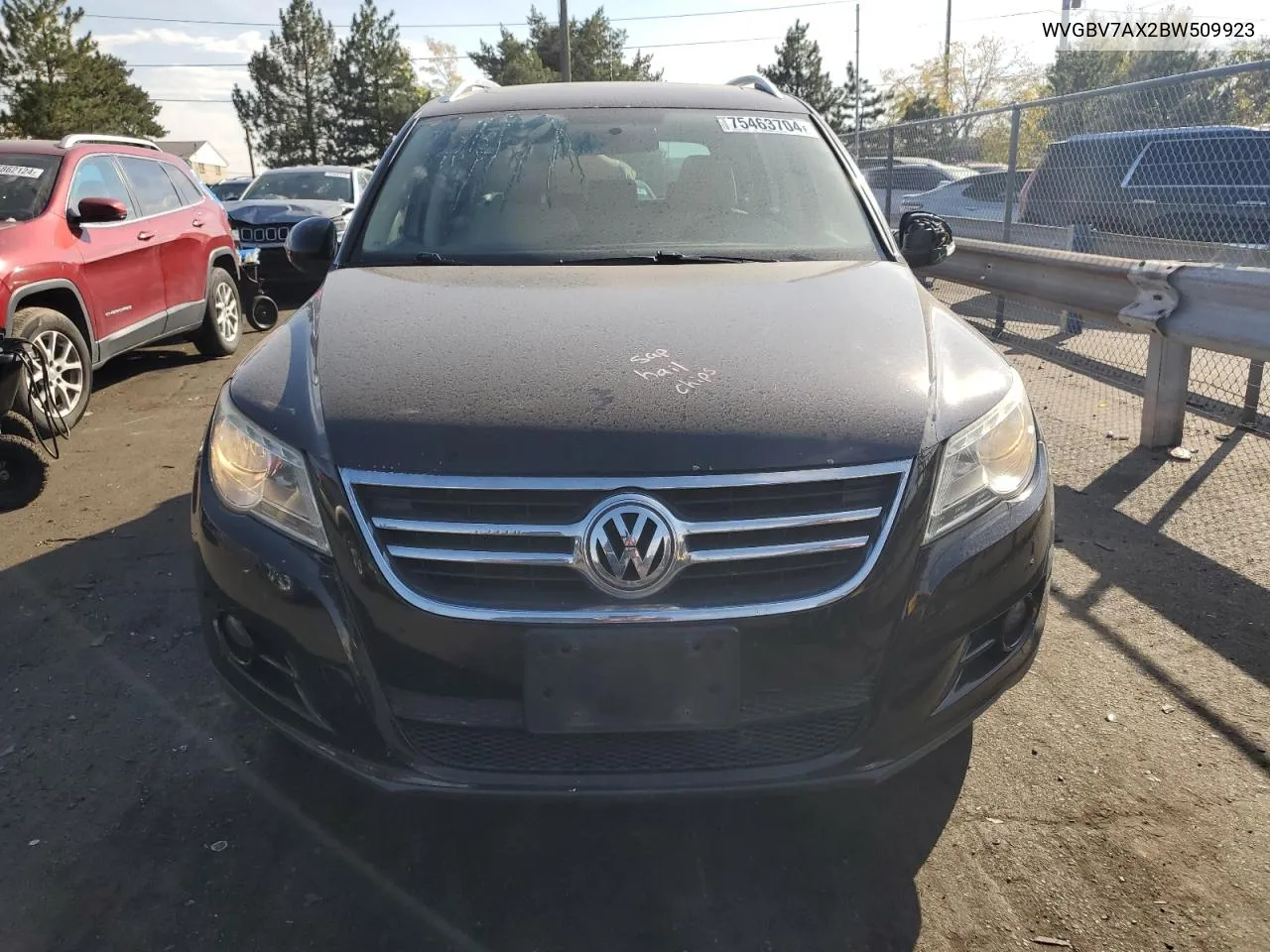 2011 Volkswagen Tiguan S VIN: WVGBV7AX2BW509923 Lot: 75463704