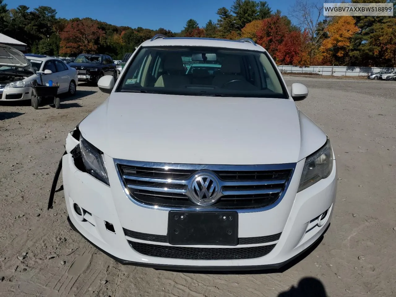 2011 Volkswagen Tiguan S VIN: WVGBV7AXXBW518899 Lot: 76077564