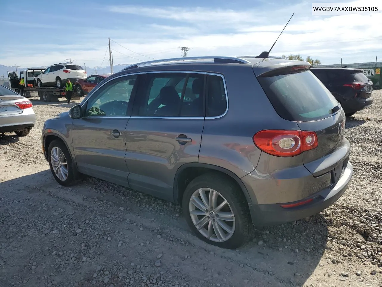 WVGBV7AXXBW535105 2011 Volkswagen Tiguan S