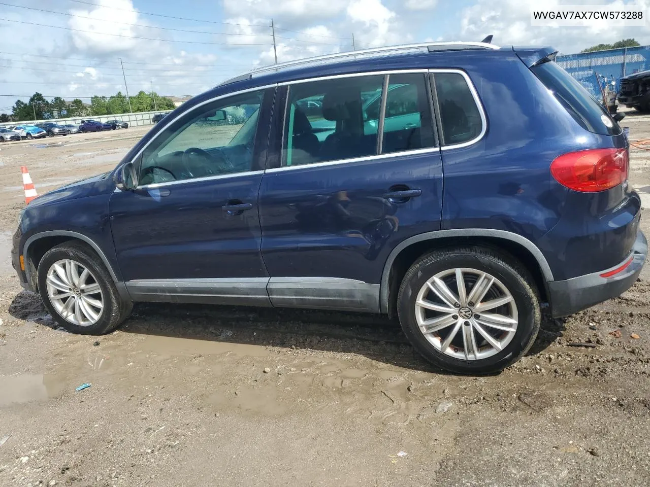 WVGAV7AX7CW573288 2012 Volkswagen Tiguan S