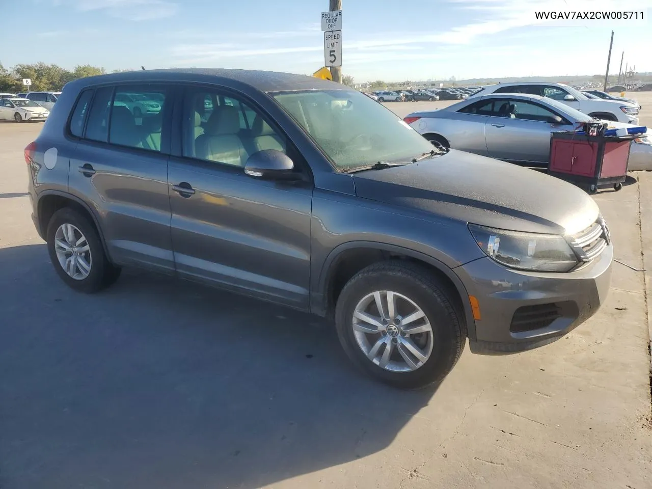 2012 Volkswagen Tiguan S VIN: WVGAV7AX2CW005711 Lot: 80384364