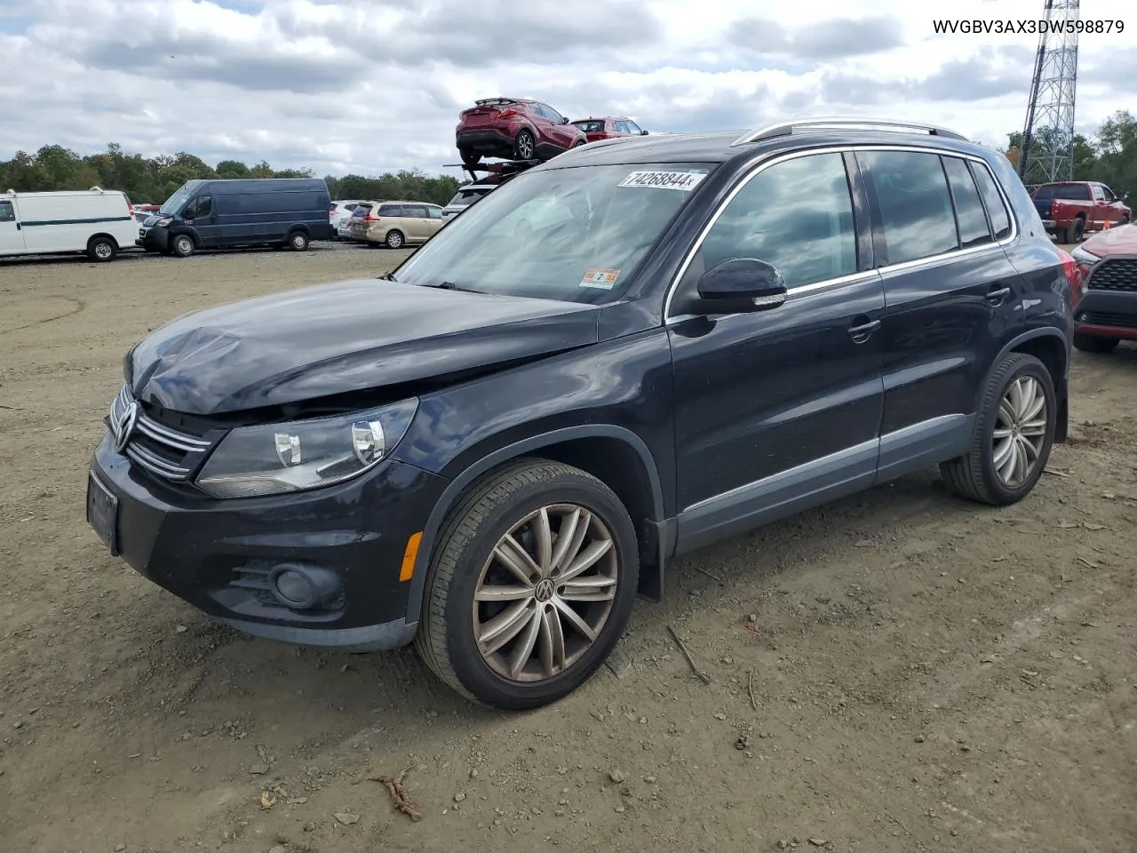 WVGBV3AX3DW598879 2013 Volkswagen Tiguan S