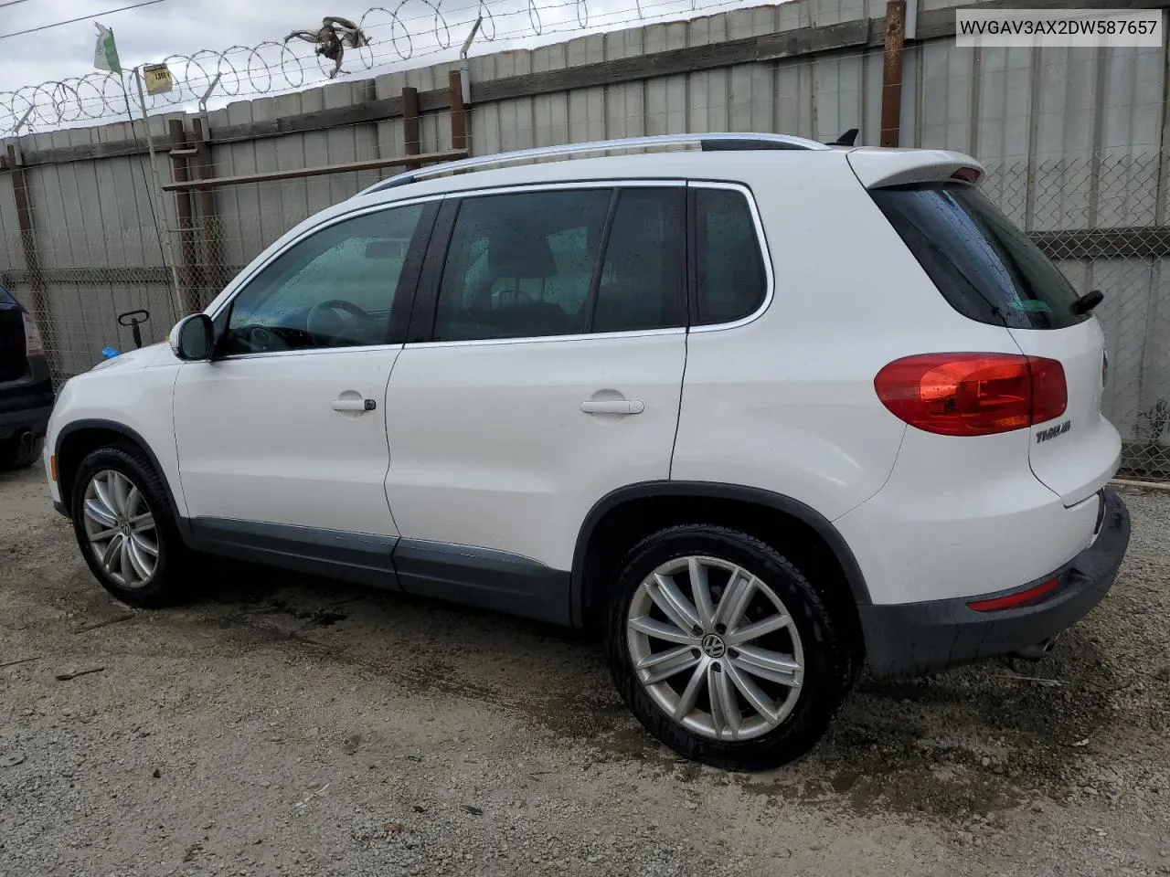 2013 Volkswagen Tiguan S VIN: WVGAV3AX2DW587657 Lot: 78327374