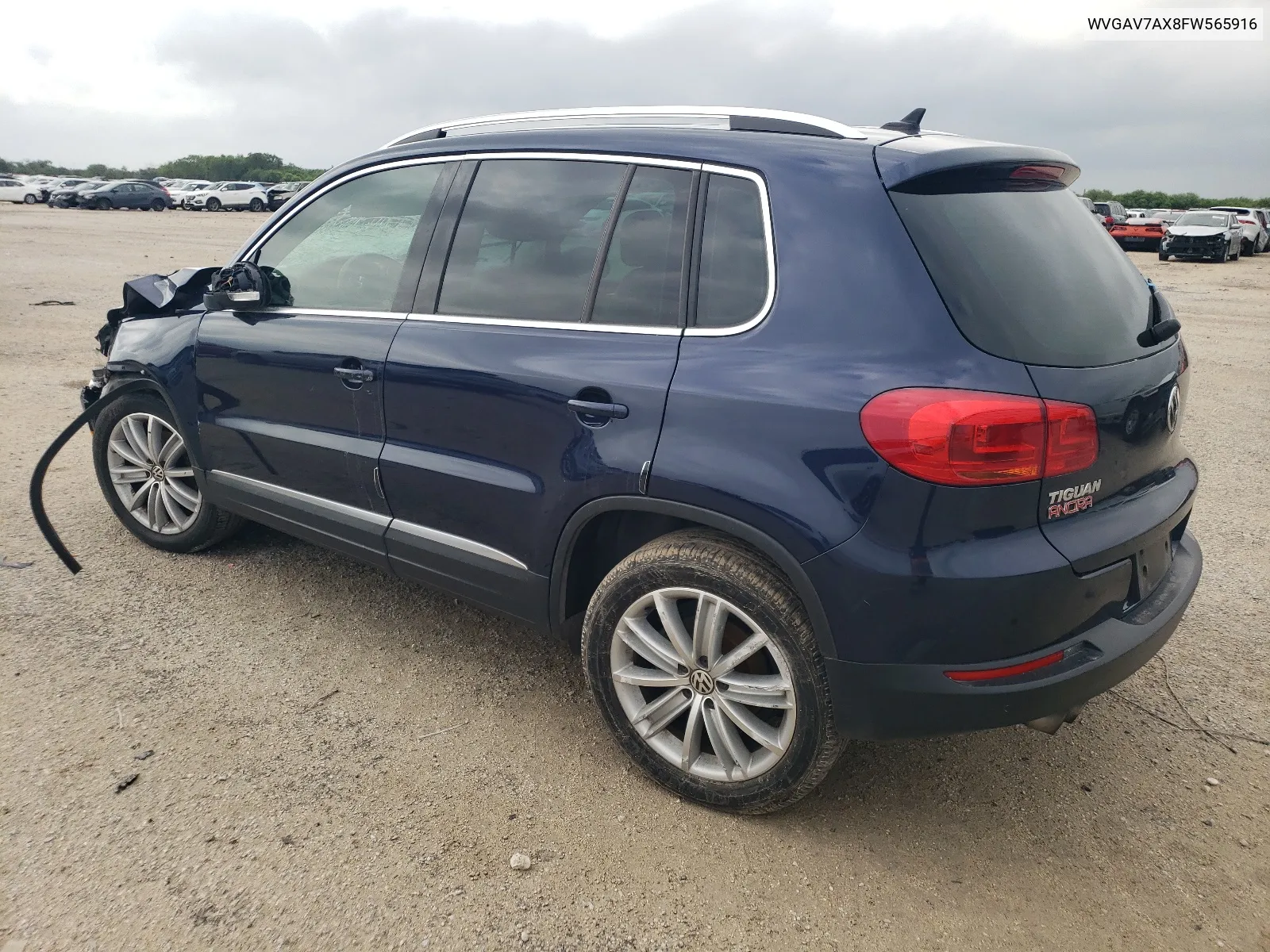 WVGAV7AX8FW565916 2015 Volkswagen Tiguan S