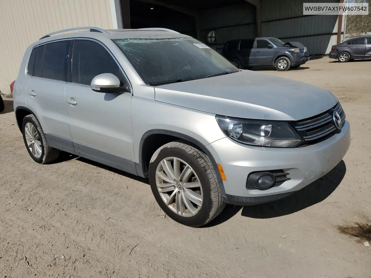 2015 Volkswagen Tiguan S VIN: WVGBV7AX1FW607542 Lot: 77209534