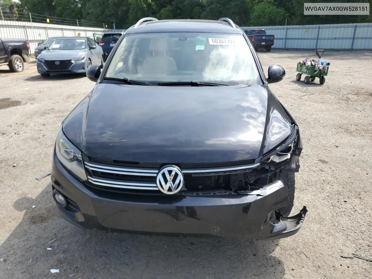 2016 Volkswagen Tiguan S VIN: WVGAV7AX0GW528151 Lot: 60307794