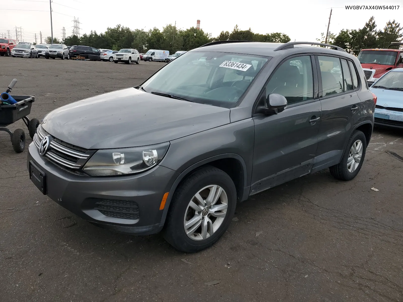 WVGBV7AX4GW544017 2016 Volkswagen Tiguan S