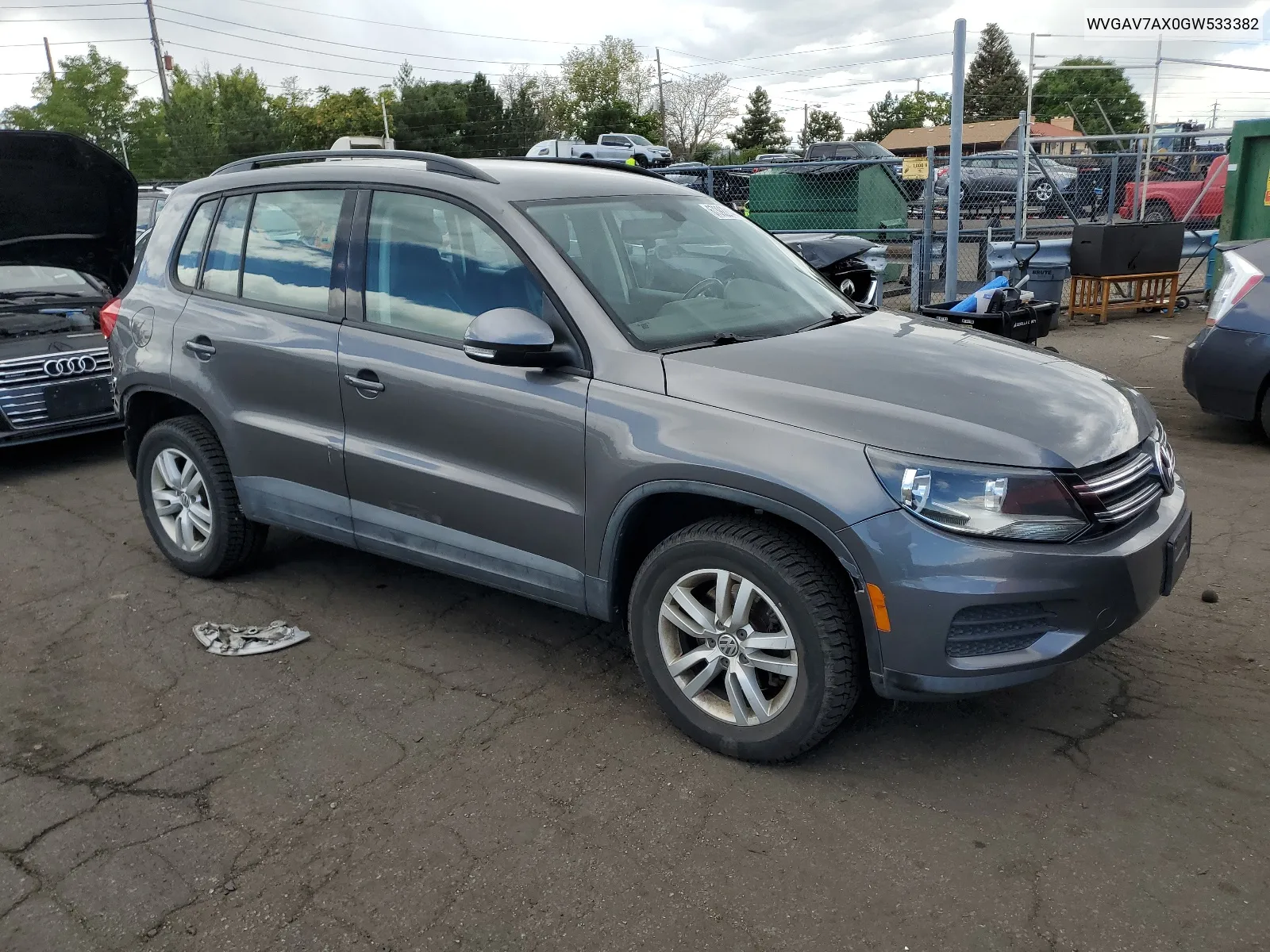 WVGAV7AX0GW533382 2016 Volkswagen Tiguan S