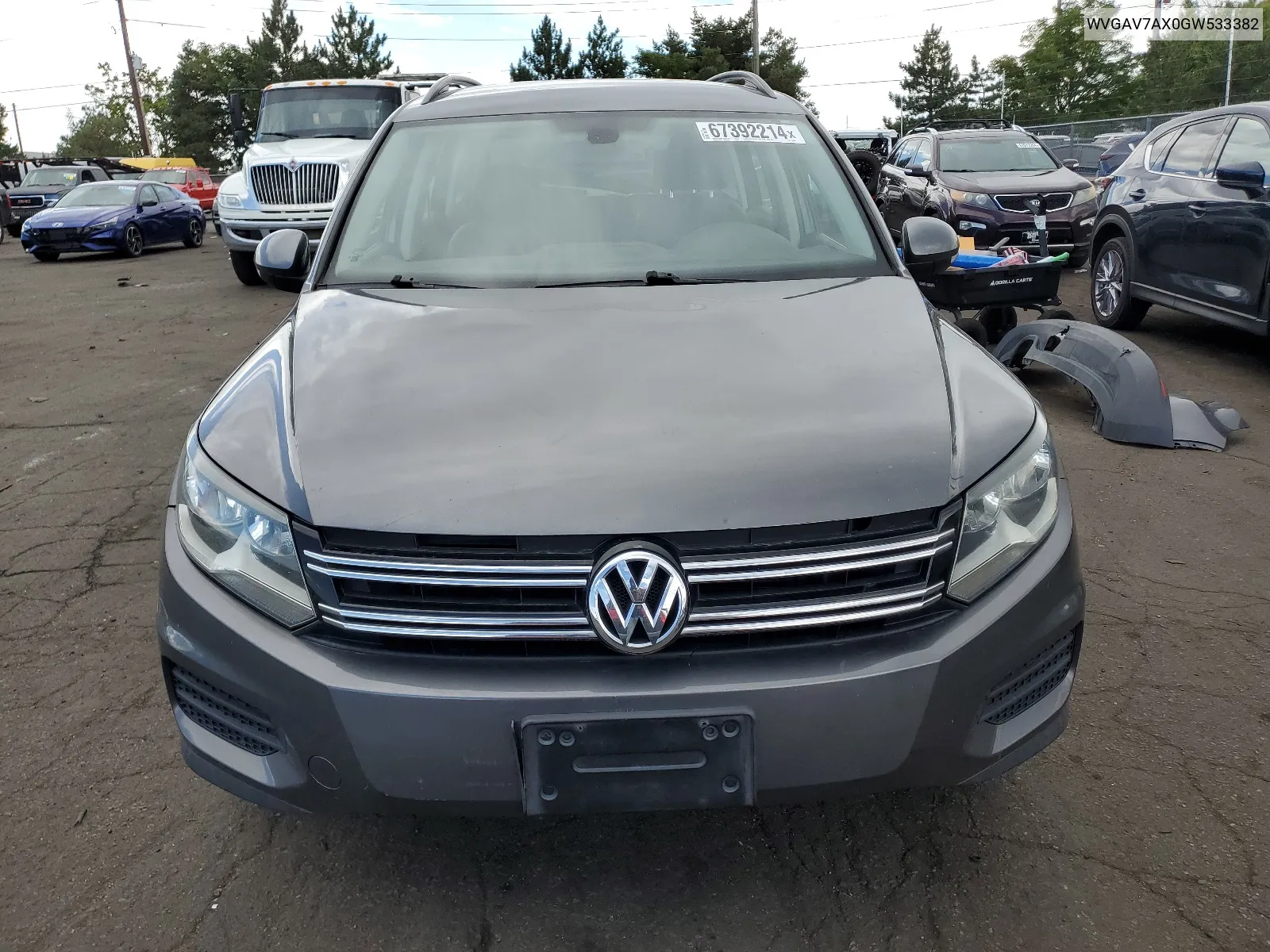 WVGAV7AX0GW533382 2016 Volkswagen Tiguan S