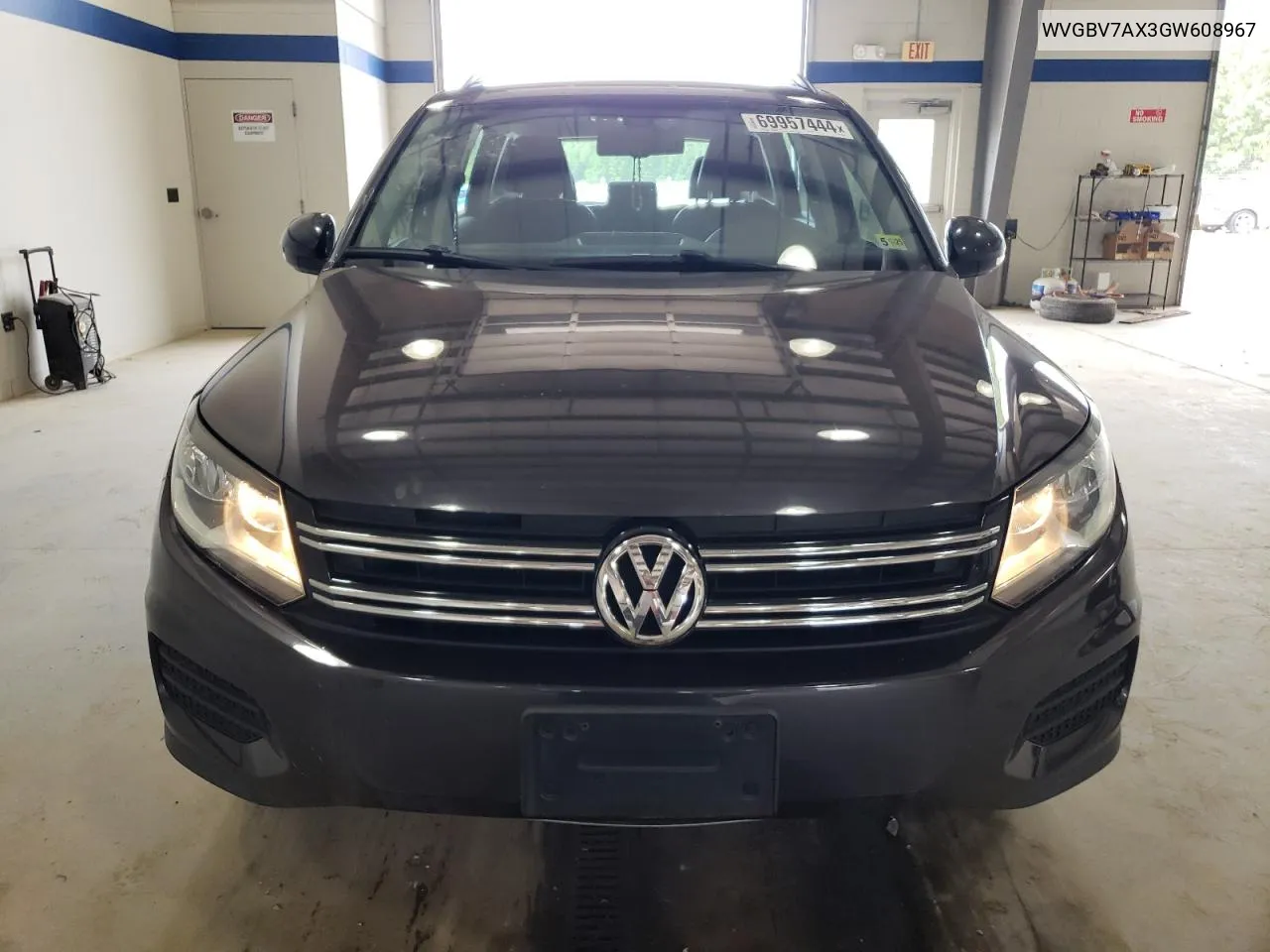 2016 Volkswagen Tiguan S VIN: WVGBV7AX3GW608967 Lot: 69957444