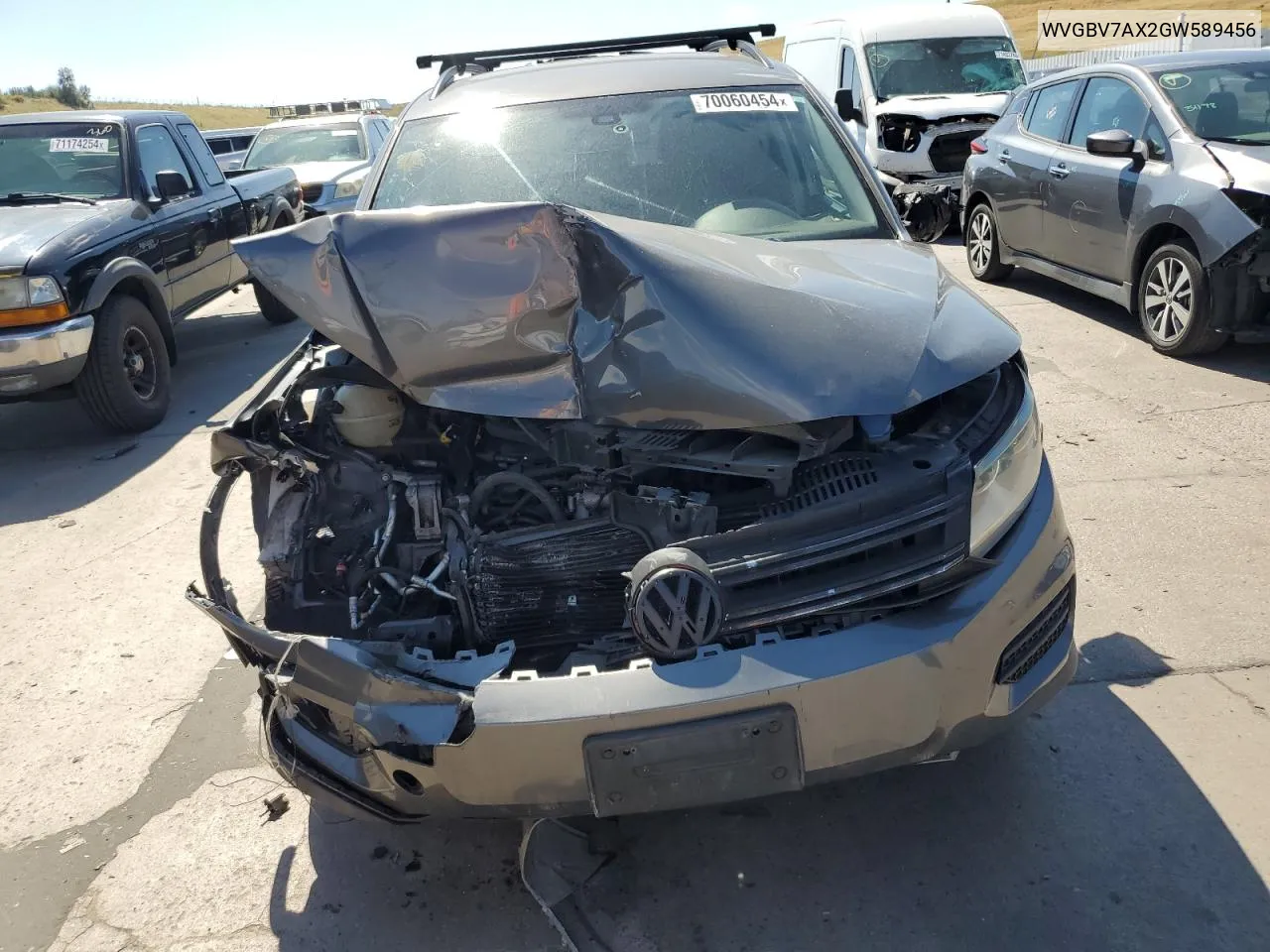 WVGBV7AX2GW589456 2016 Volkswagen Tiguan S