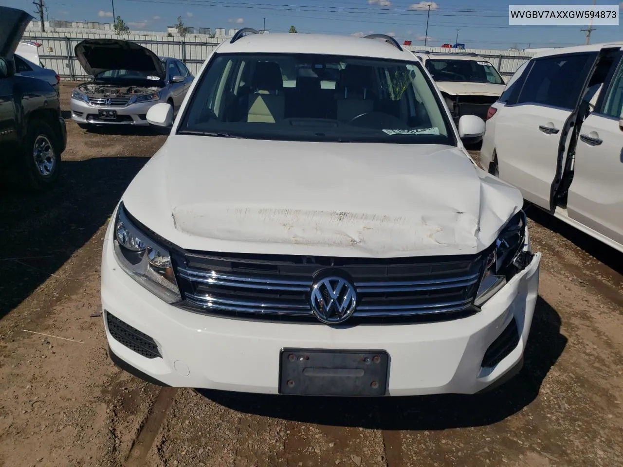 WVGBV7AXXGW594873 2016 Volkswagen Tiguan S