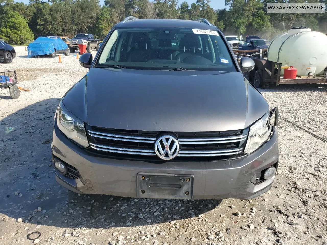 2016 Volkswagen Tiguan S VIN: WVGAV7AXXGW579978 Lot: 71667984