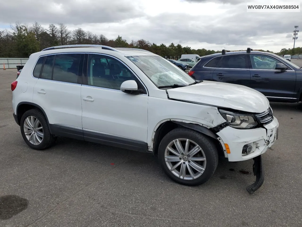 WVGBV7AX4GW588504 2016 Volkswagen Tiguan S