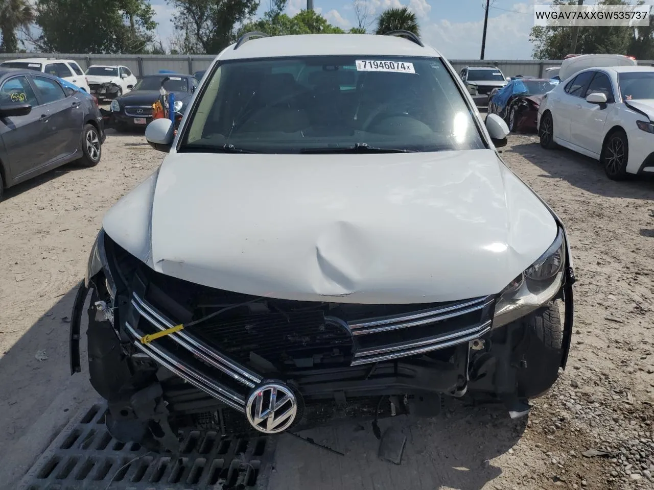 WVGAV7AXXGW535737 2016 Volkswagen Tiguan S