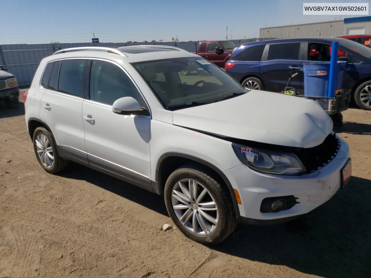 WVGBV7AX1GW502601 2016 Volkswagen Tiguan S