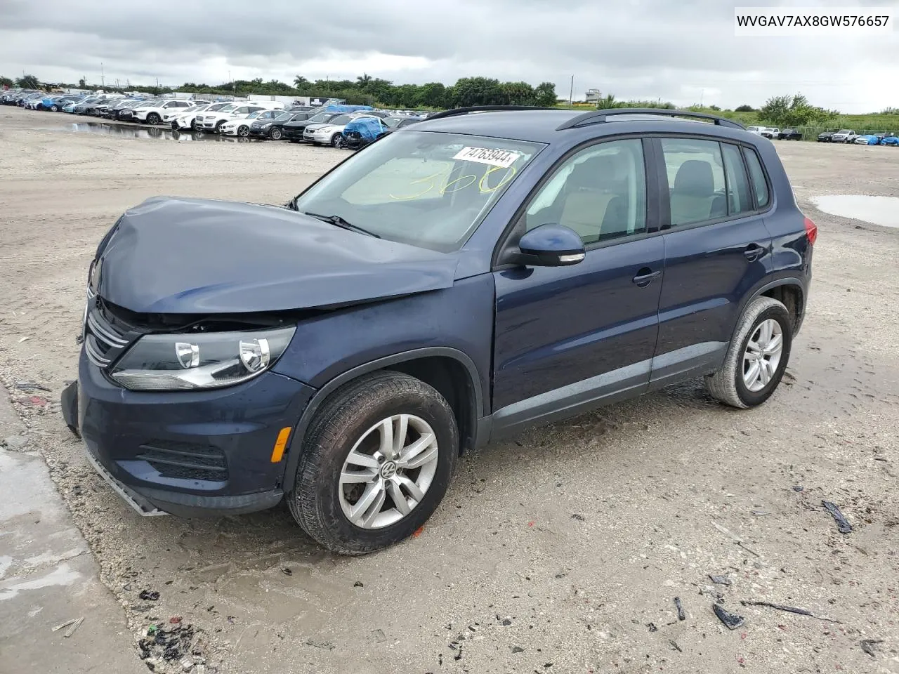 2016 Volkswagen Tiguan S VIN: WVGAV7AX8GW576657 Lot: 74763944