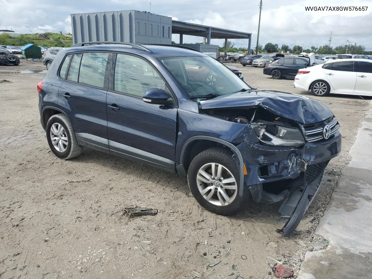 2016 Volkswagen Tiguan S VIN: WVGAV7AX8GW576657 Lot: 74763944