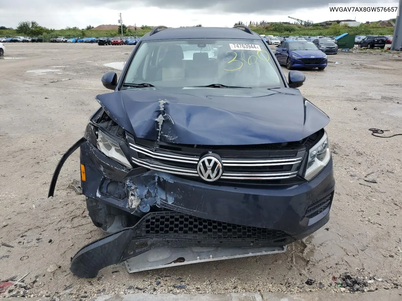 2016 Volkswagen Tiguan S VIN: WVGAV7AX8GW576657 Lot: 74763944