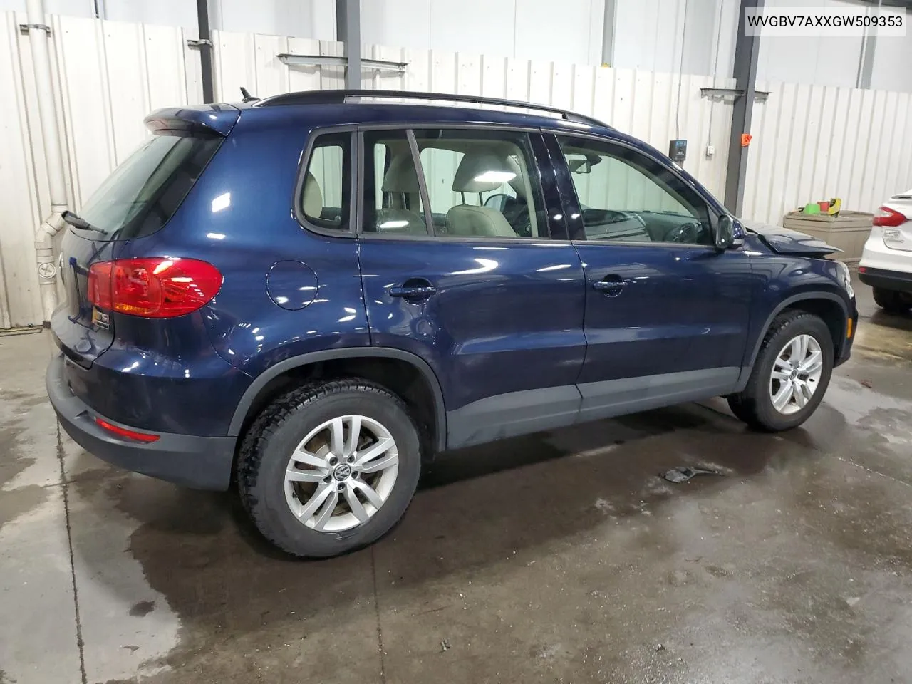 2016 Volkswagen Tiguan S VIN: WVGBV7AXXGW509353 Lot: 74835464