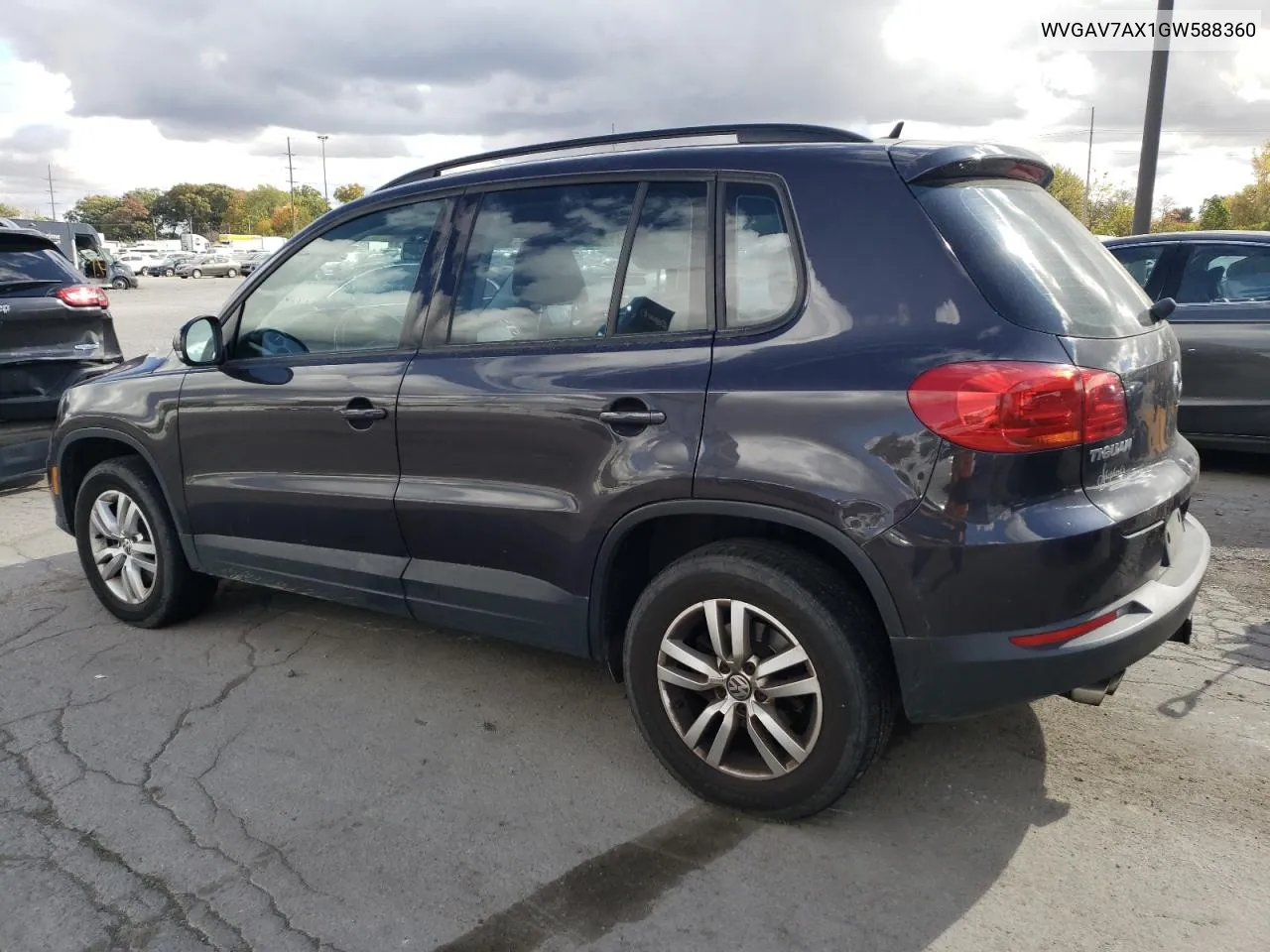 2016 Volkswagen Tiguan S VIN: WVGAV7AX1GW588360 Lot: 76011124