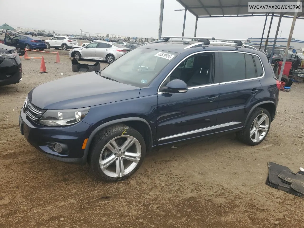 2016 Volkswagen Tiguan S VIN: WVGAV7AX2GW043798 Lot: 76529504