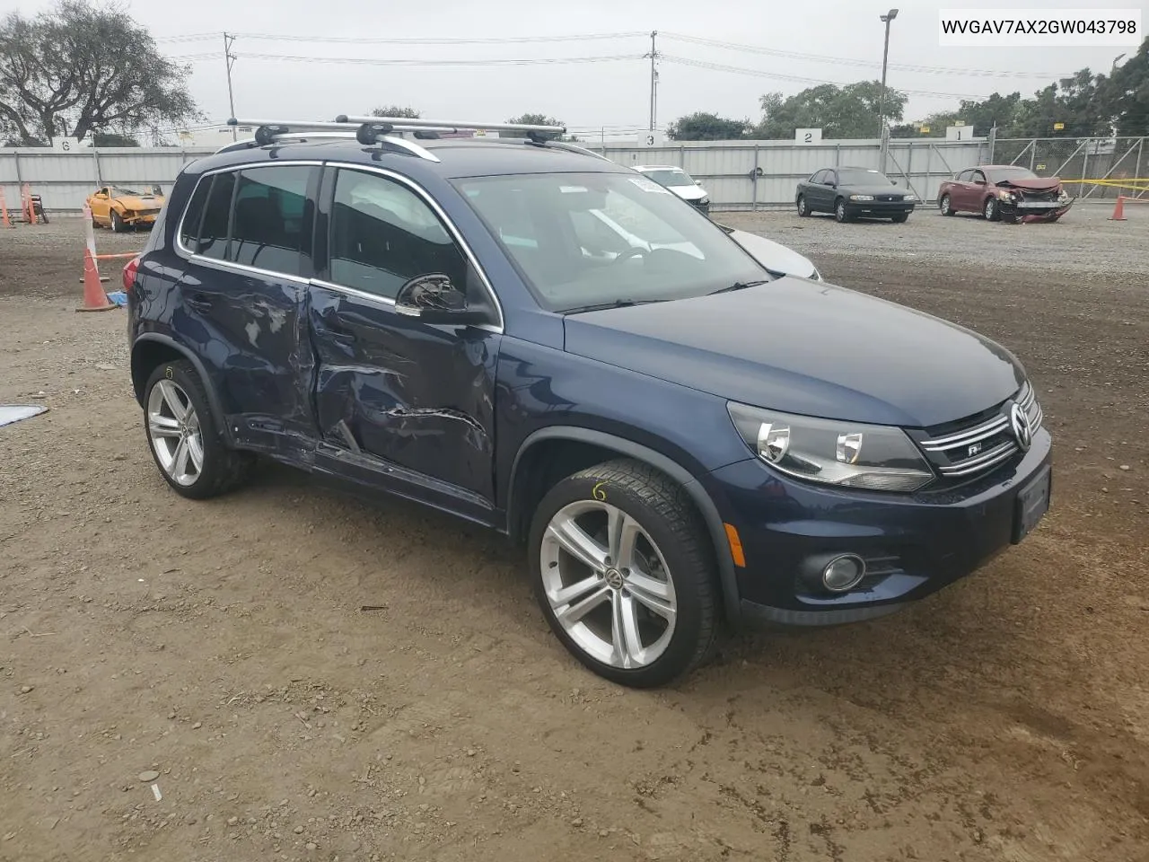 2016 Volkswagen Tiguan S VIN: WVGAV7AX2GW043798 Lot: 76529504