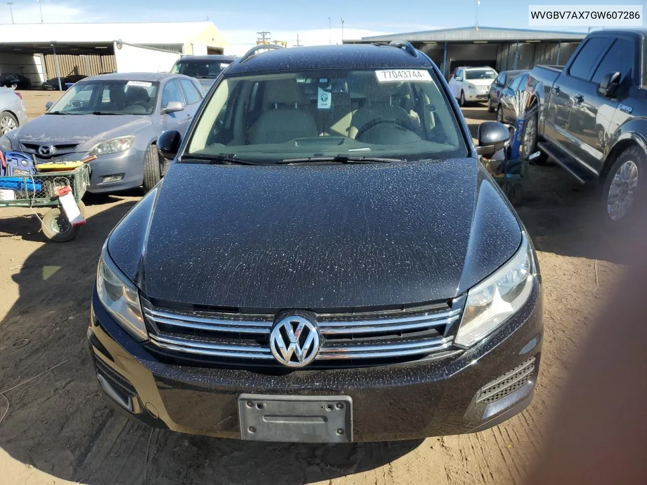 2016 Volkswagen Tiguan S VIN: WVGBV7AX7GW607286 Lot: 77043744