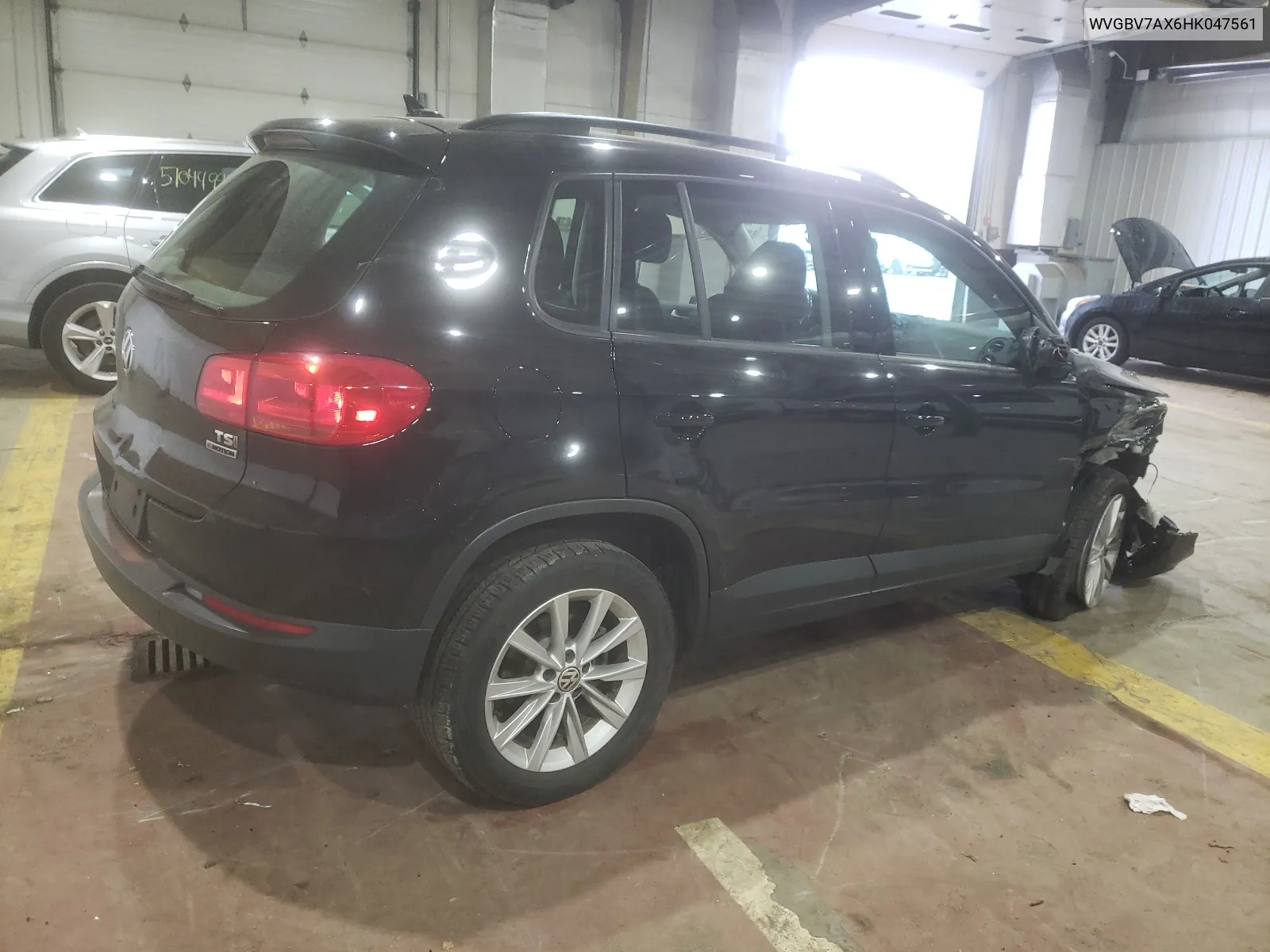 WVGBV7AX6HK047561 2017 Volkswagen Tiguan S