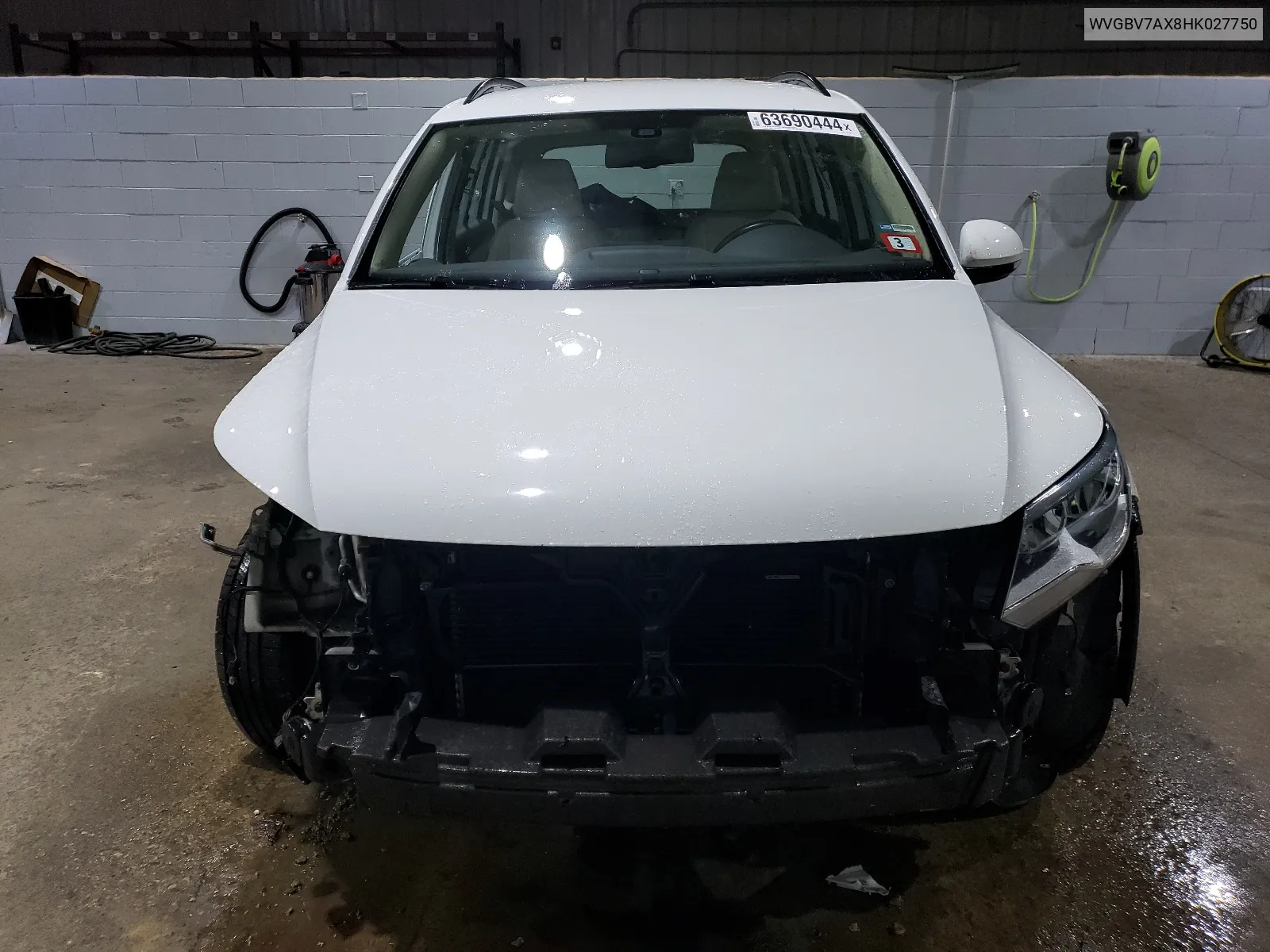 WVGBV7AX8HK027750 2017 Volkswagen Tiguan S