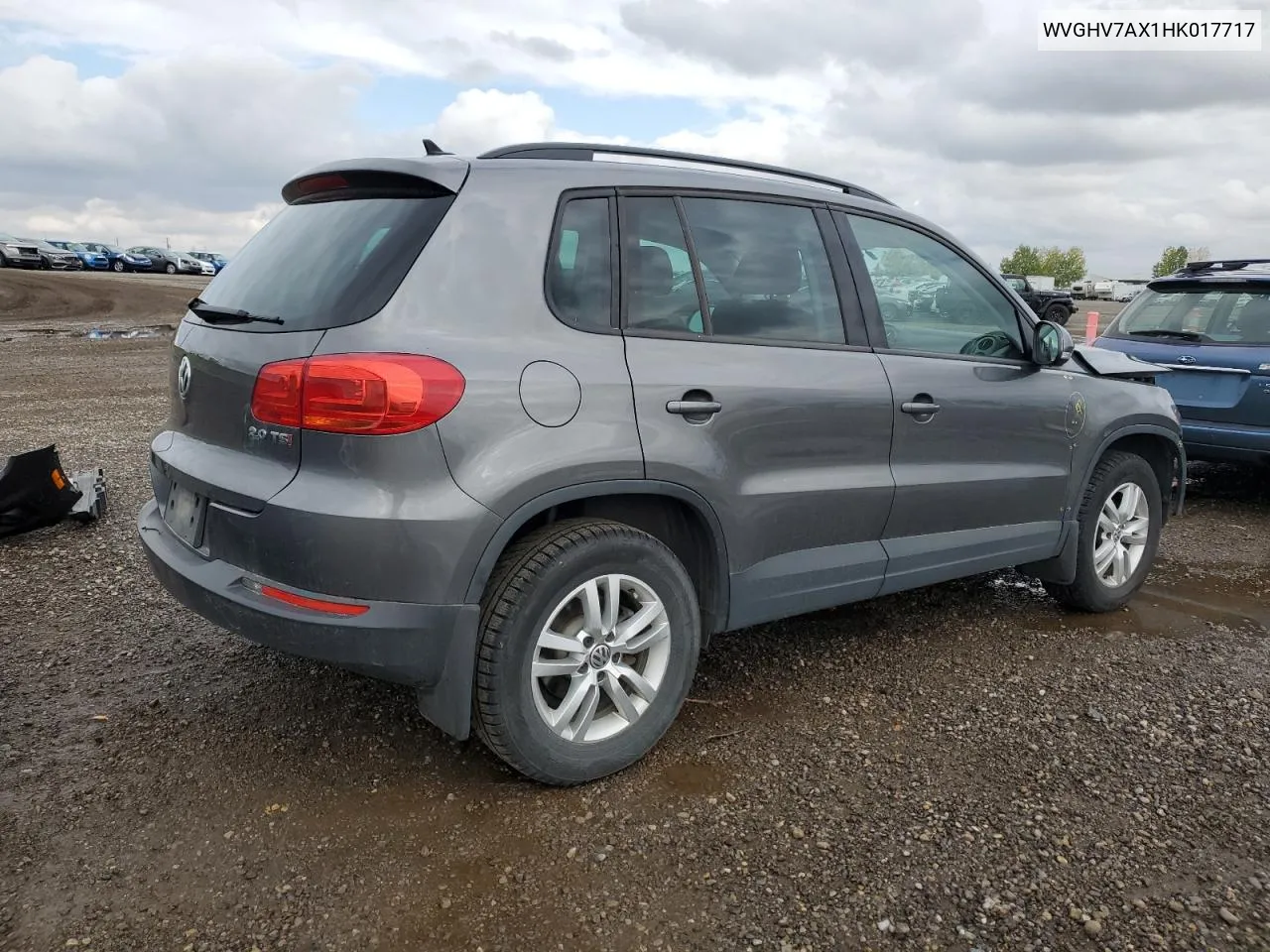 2017 Volkswagen Tiguan Trendline VIN: WVGHV7AX1HK017717 Lot: 64948373